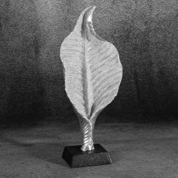 Skrzydłokwiat figurka dekoracyjna srebrna ze wzorem