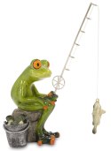 Figurka żaba siedząca na rybach